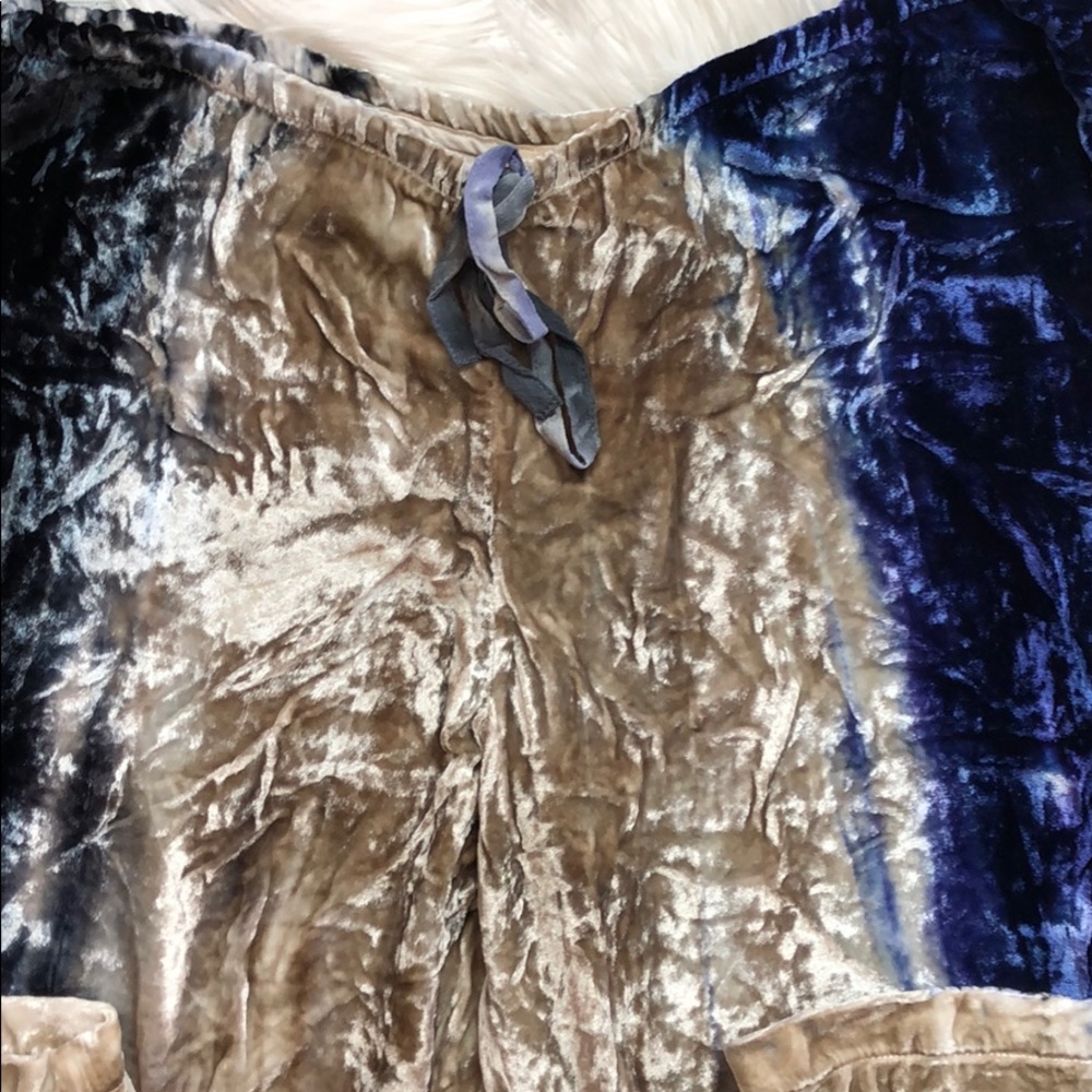 NWT Chaser Velvet Tie Dye Wide Leg Pants - Picture 7 of 12